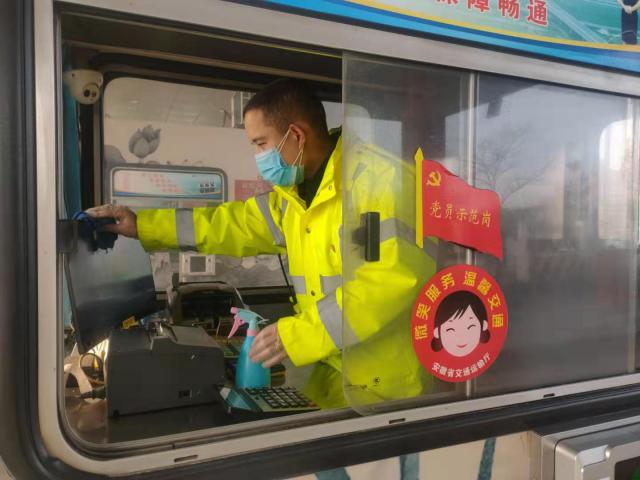 1581505516120355.jpg 我身邊的共產(chǎn)黨員 北環(huán)處 梅生.jpg